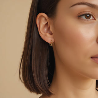 CLASSIC YELLOW GOLD HOOP